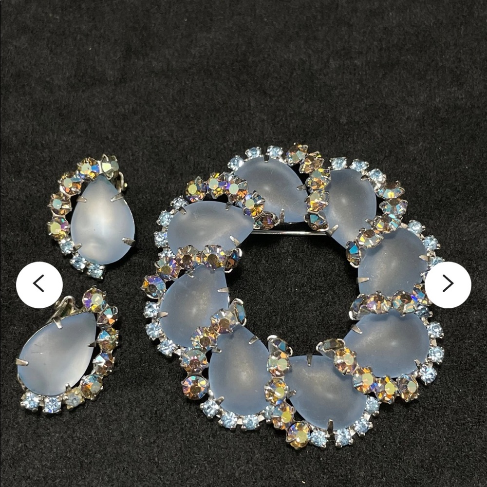Vintage Blue Frosted Glass Brooch Set